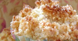 Coconut Pineapple Muffins with Crumble Topping