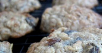 Raisin Pecan Oatmeal Cookies