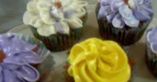 How To Make Flower Cupcakes For Mother’s Day