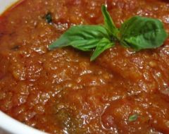 Giada’s Simple Tomato Sauce
