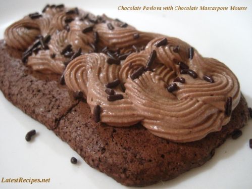 Daring Bakers: Chocolate Pavlova with Chocolate Mascarpone Mousse