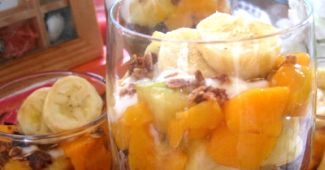 Granola and Fruits Parfait
