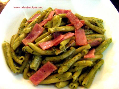 Caserecce Pesto with Ham