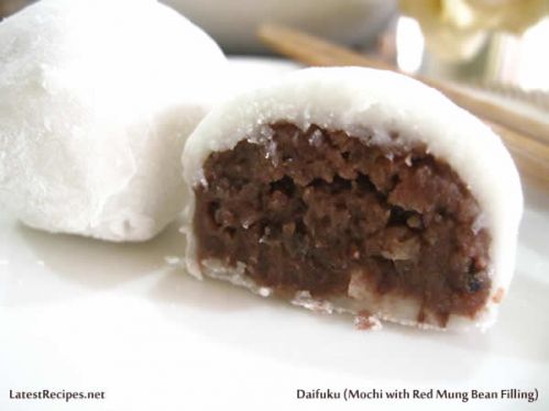 Basic Daifuku Recipe (Mochi with Red Bean Paste Filling)