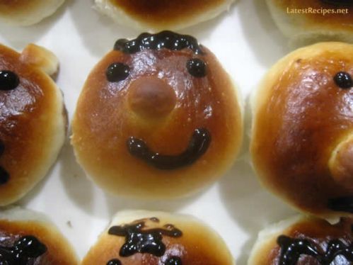 Chocolate Faces Mini Bread Rolls