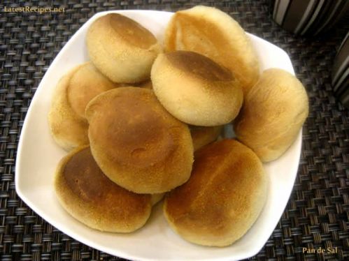Pan de Sal (Salted Breakfast Buns)
