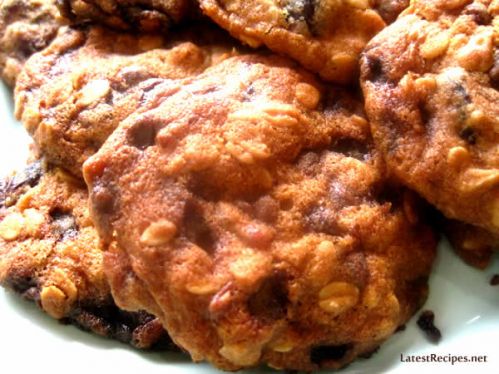 Oatmeal Craisins Chocolate Chip Cookies