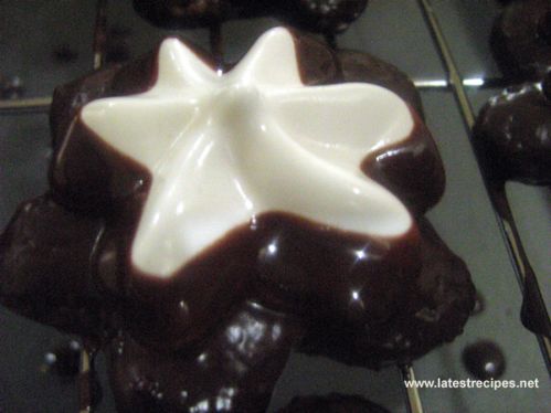 Mallows and Milan Cookies