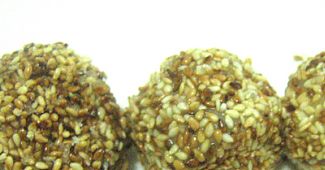 Low-Calorie Sesame Seed Balls