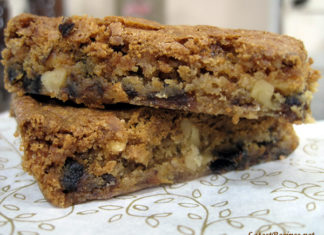 Dates & Walnut Bars aka Food For The Gods