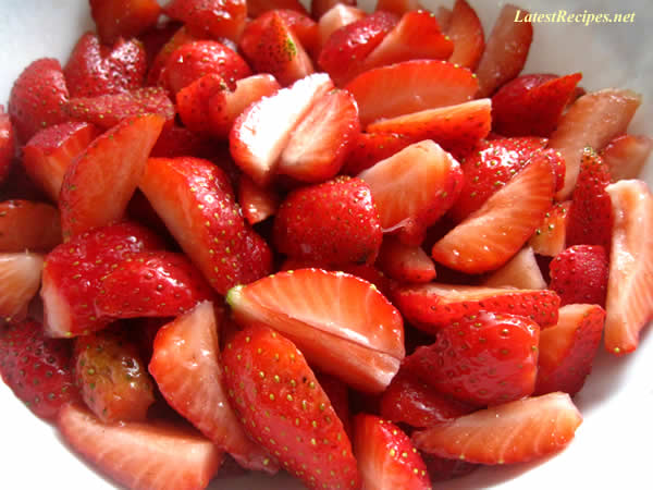 strawberries_macerating