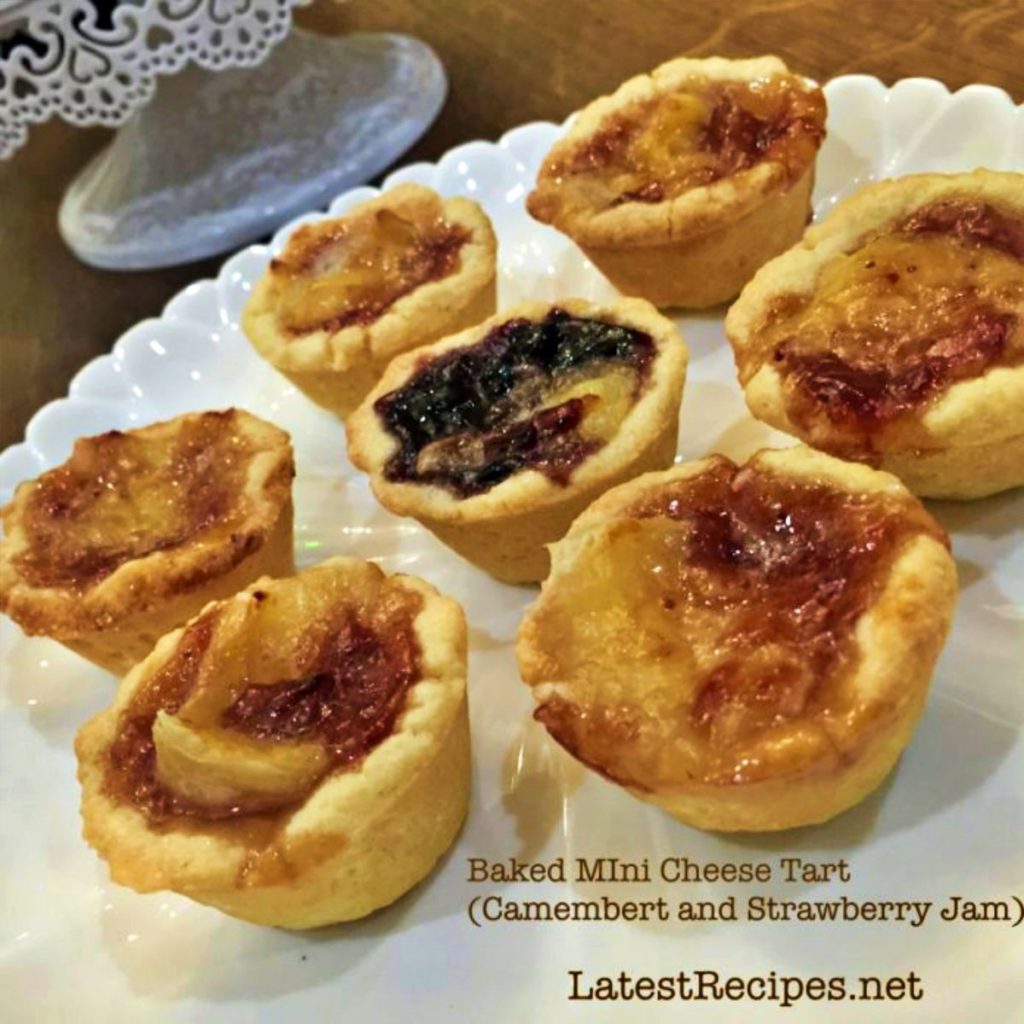 Mini Cheese Tart (Camembert and Strawberry Preserve)