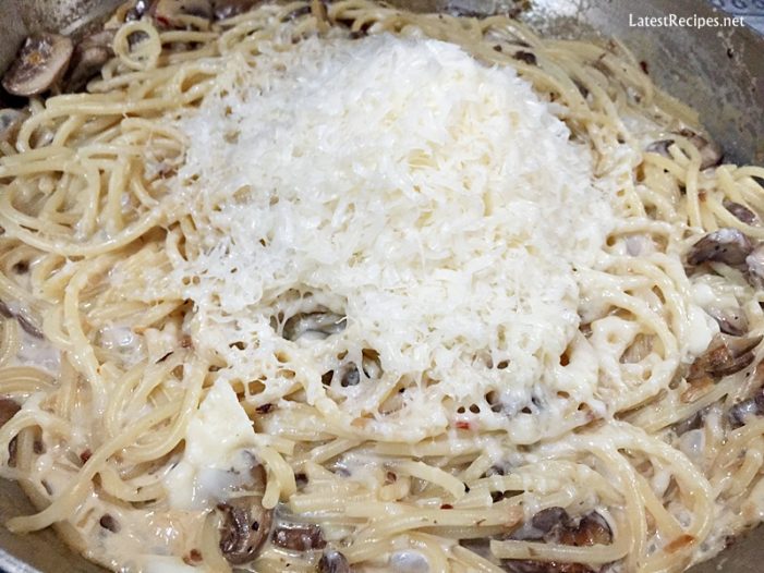 Creamy Mushroom & Truffle Oil Spaghetti