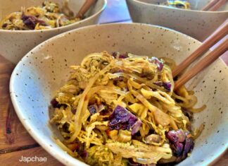 Japchae (Korean Stir-Fry Noodles)